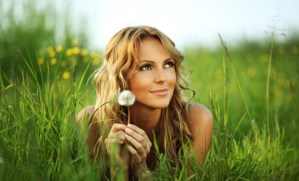 don't care people - Freedom-based-business-woman-in-field-with-dandelion-620x3753